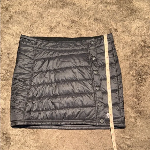 Smartwool Black Buttoned Mini Skirt - Picture 2 of 6